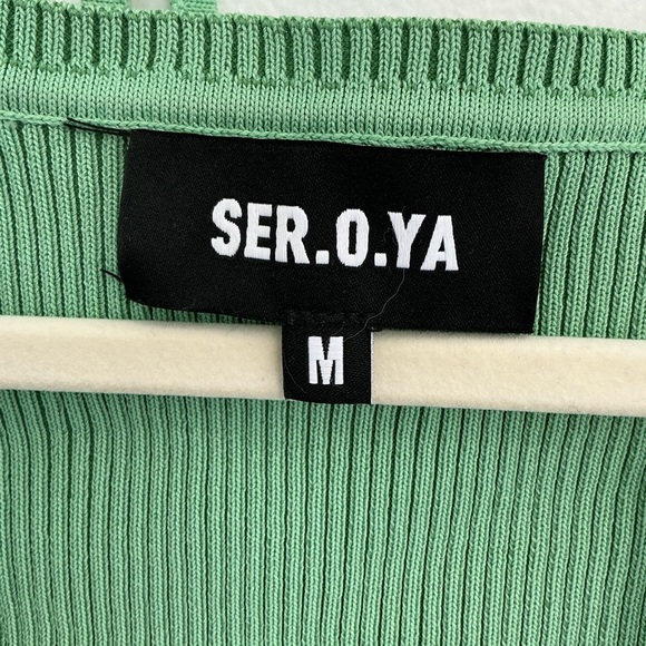 SER.O.YA Green Crop Top with Bralette - Picture 3 of 4